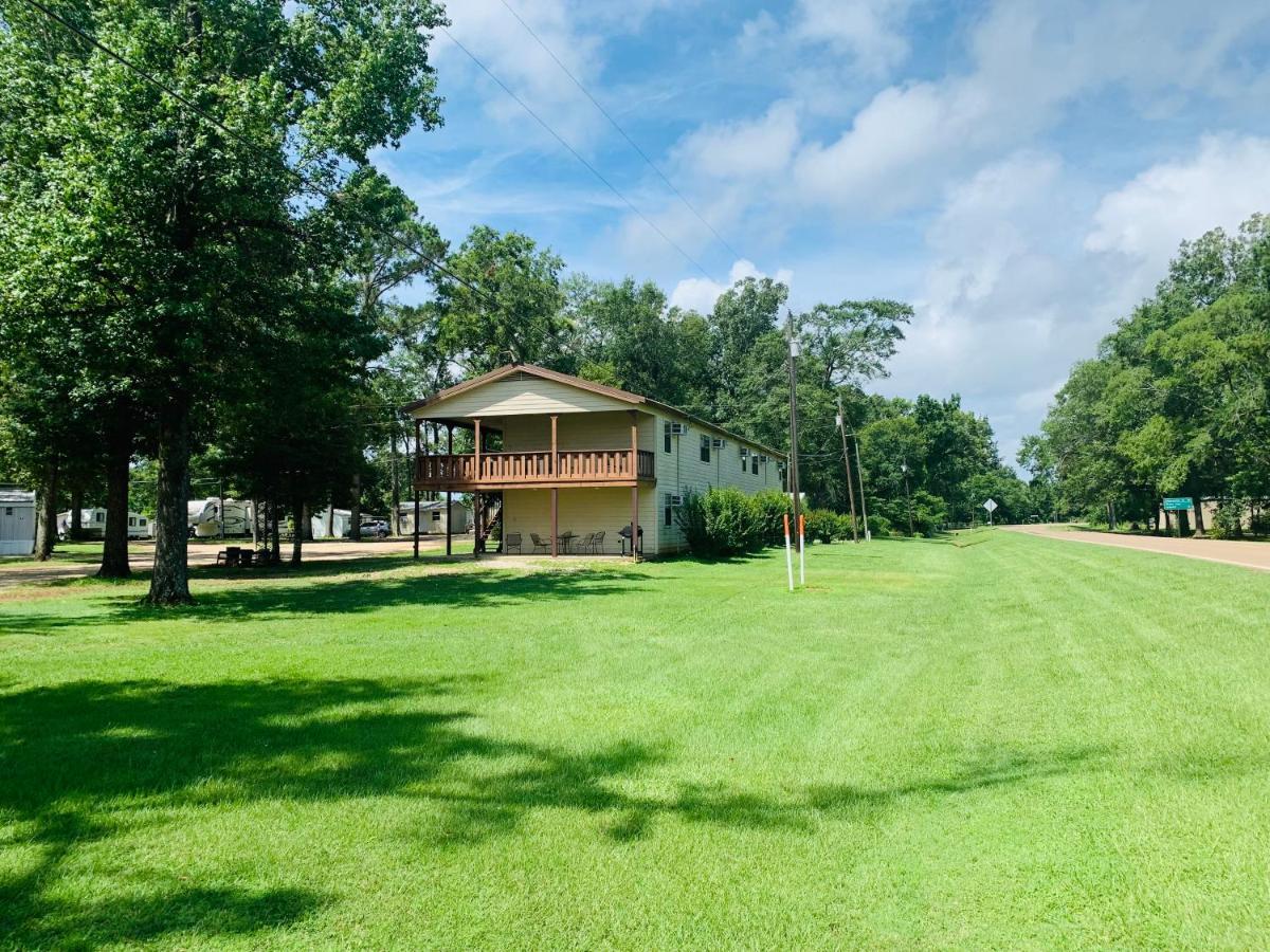 Milam Holly Park Marina酒店 外观 照片